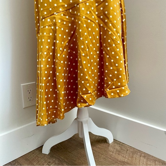 Anthropologie J.O.A Just One Answer Josie Polka Dot Slip Dress Gold Size Large - Picture 7 of 12